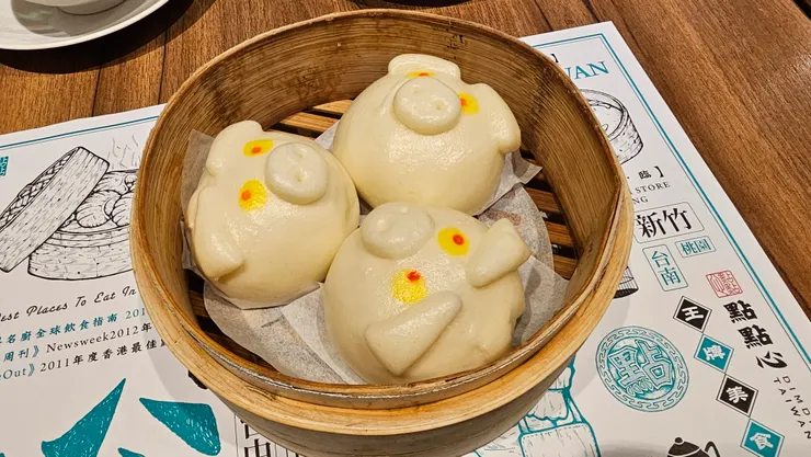 這就是點點心的招牌菜~豬仔流沙包!