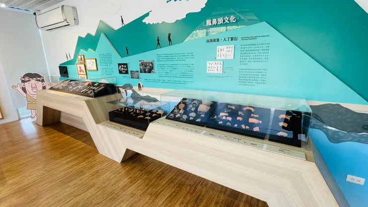 鳳鼻頭考古教育館展出的史前文物