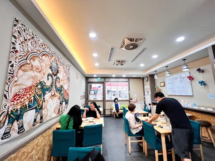 店內拍攝圖