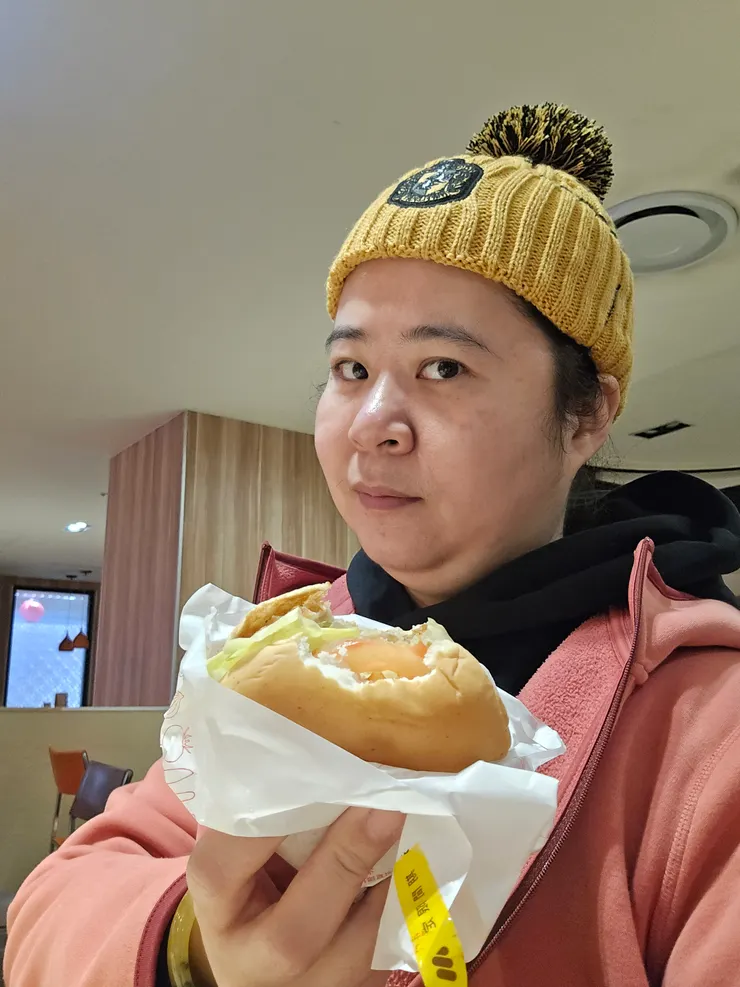 好吃清爽的漢堡期間限定可以吃看看