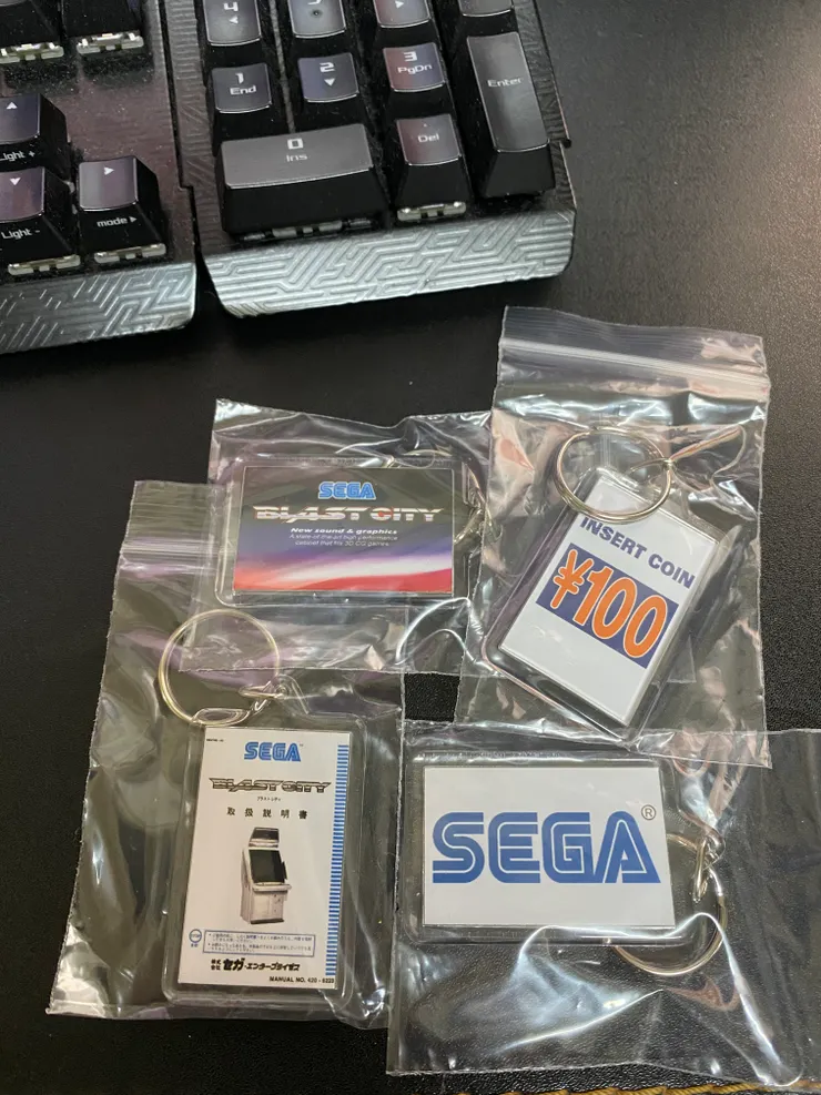 不過原裝的鎖頭跟鑰匙還沒來