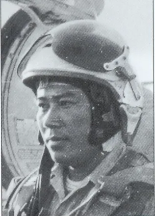 鄧玉五的照片。7月8日這一天的戰鬥結果對北越空軍而言堪稱慘痛，3架米格21損失可在短時間內補充，但3名飛行員的陣亡就不是如此了，特別是鄧玉五，他的參戰時間長達6年，官方紀錄7個戰果，在整支北越空軍中排行第五，是北越經驗最為豐富的米格21飛行員之一。