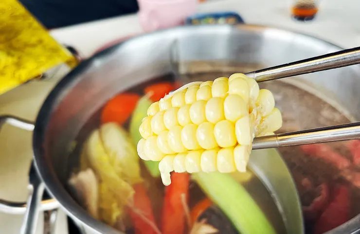 宜蘭新景點2026│巨型Labubu拉布布空降宜蘭梅花湖【大魔遇見熊】