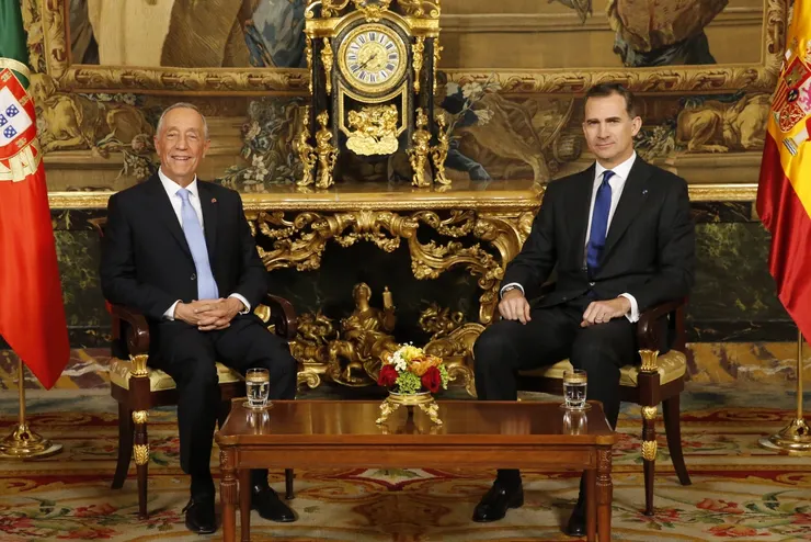 左為葡萄牙總統；右為西班牙國王