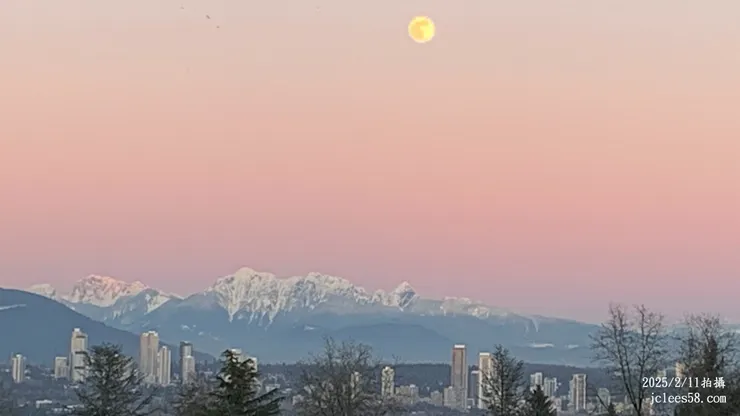 滿月如蛋黃...最強之靈感作詞夜...