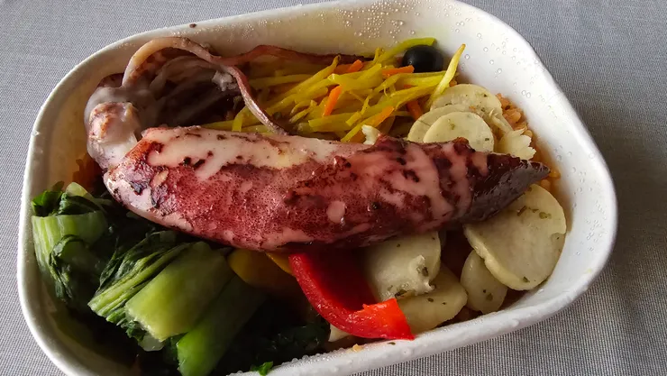 黃色的西式燉飯被藏在底下!