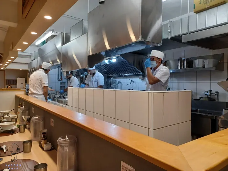 開放式廚房，乾淨整潔