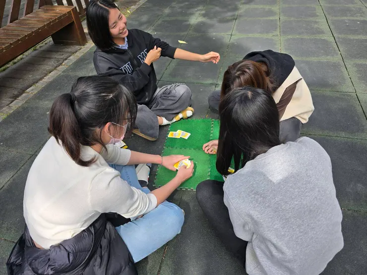 上華蒙特梭利國高中部｜台南安南區自學團體，結合每日英文外師 & 數學專業教學，助孩子穩健迎戰未來