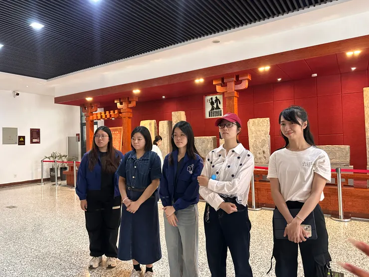 團體參觀漢畫館