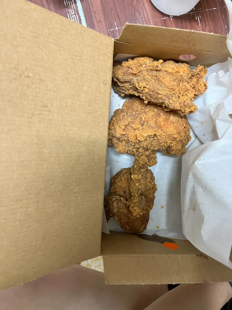 上校薄脆雞*3+沙拉+蛋撻一顆