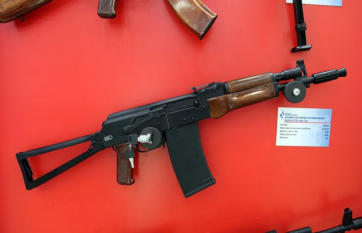 2013年武器及狩獵展（ARMS & Hunting 2013 exhibition）上展出的Saiga-410K EXP-04型展出槍。