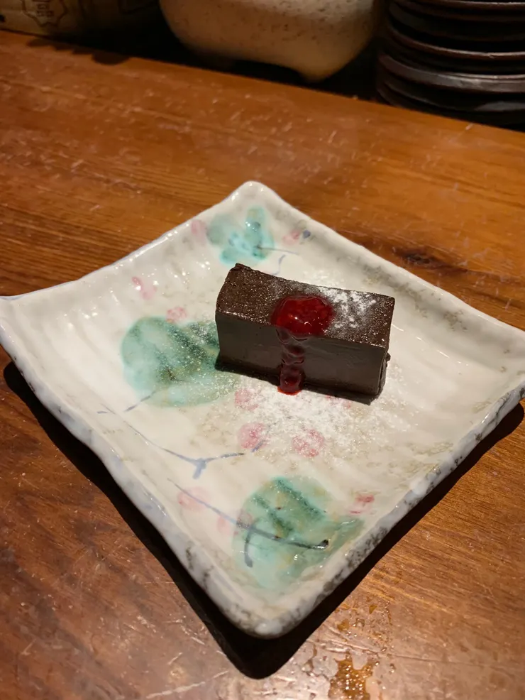 苦甜巧克力碰上蔓越莓的酸 吃完真的覺得非常滿足