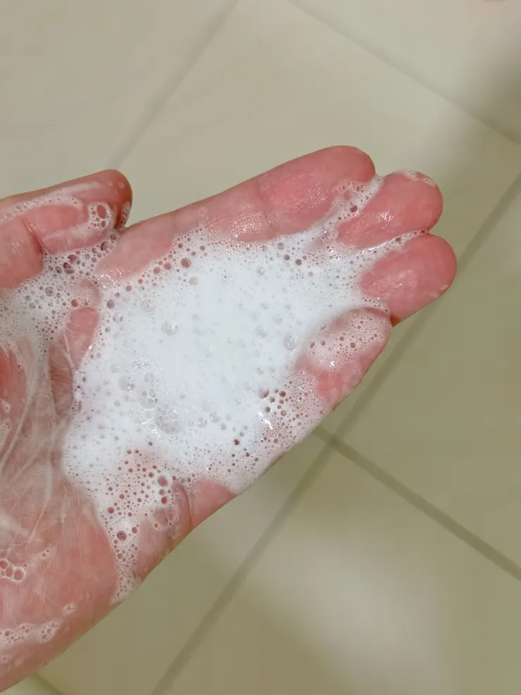 辣木籽香味，直接手部搓揉產生的泡泡