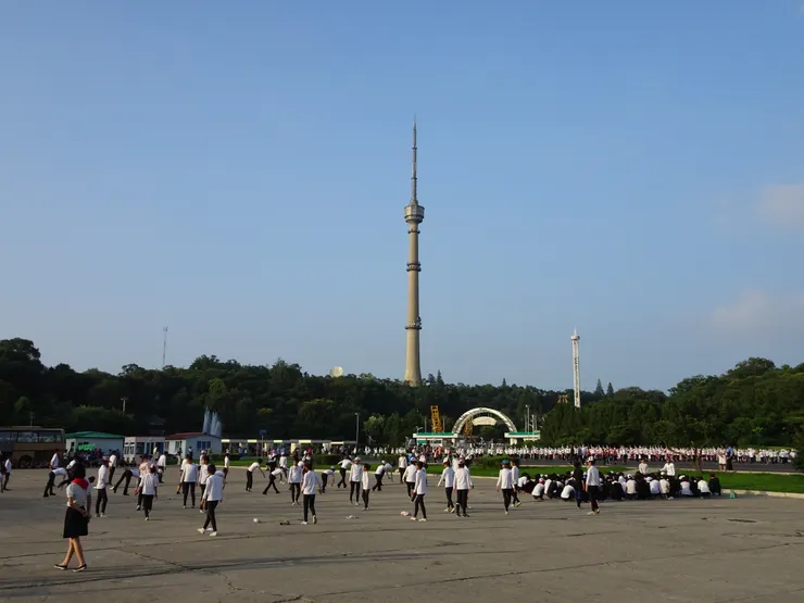北韓建國70周年排練民眾