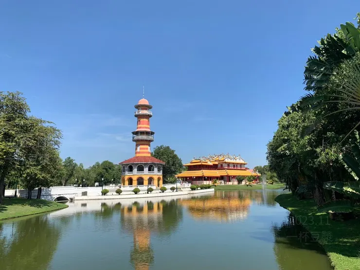 葡萄牙的觀星塔與後方中式宮殿融合成一個景色