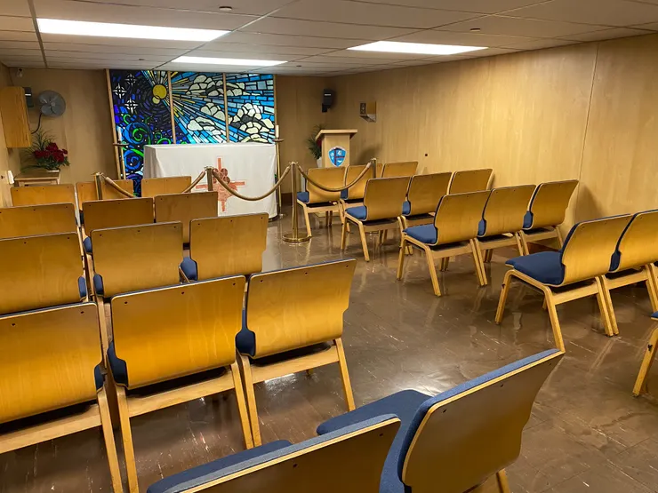 航空母艦上也有個小教堂