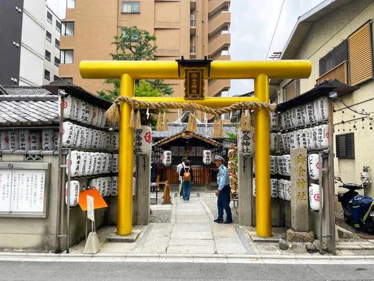 寺內不准拍照，因此這次只拍到鳥居的照片