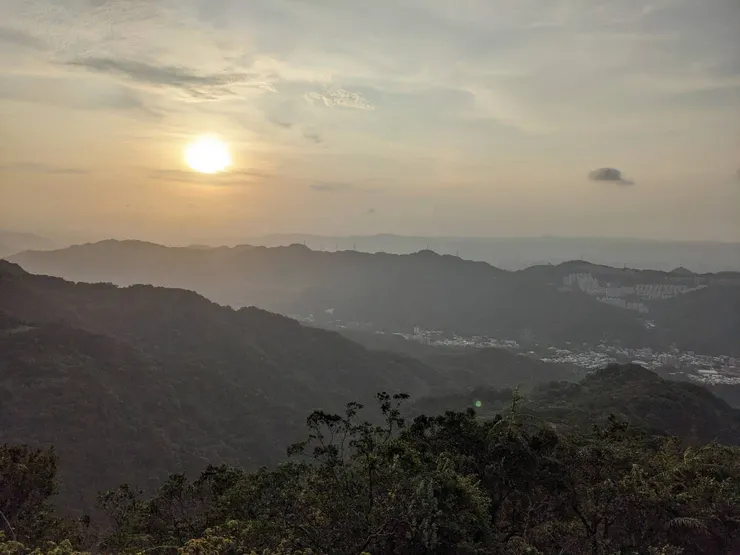 所有的生命都有西下落幕的時刻。