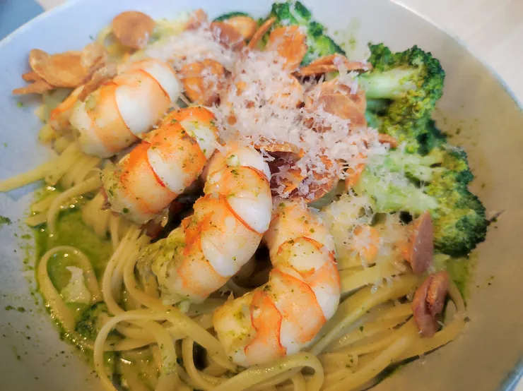 經典青醬鮮蝦細扁麵