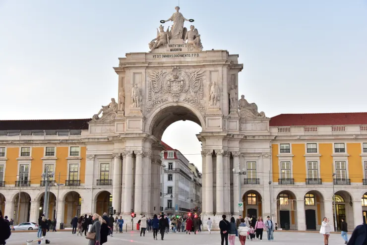 為紀念里斯本大地震所建造的凱旋門。