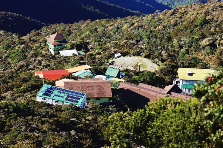 ▲俯瞰半山山屋