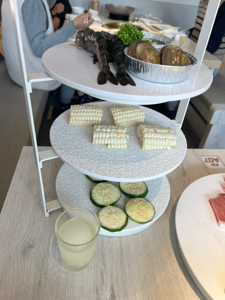 套餐附的海鮮蔬菜拼盤