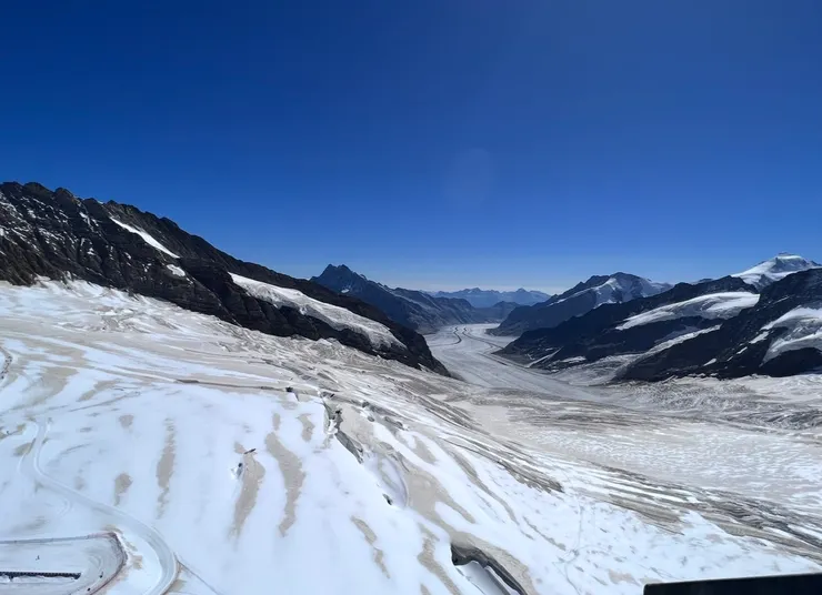 斯芬克觀景台動人的雪景