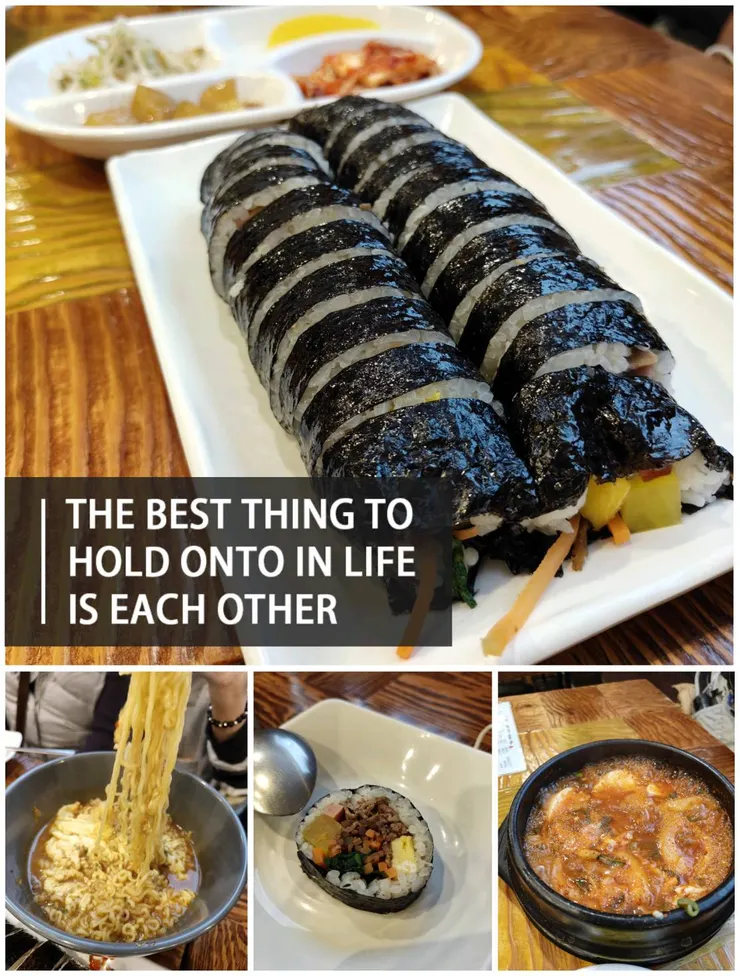 我們在民宿樓下找的小餐館吃飯，更貼近日常的體驗