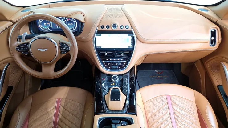 Aston Martin DBX 707韓規外匯車