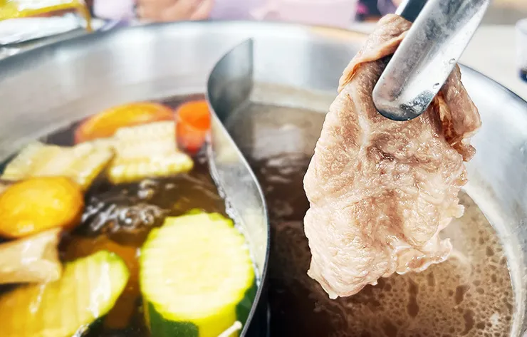 宜蘭新景點2026│巨型Labubu拉布布空降宜蘭梅花湖【大魔遇見熊】