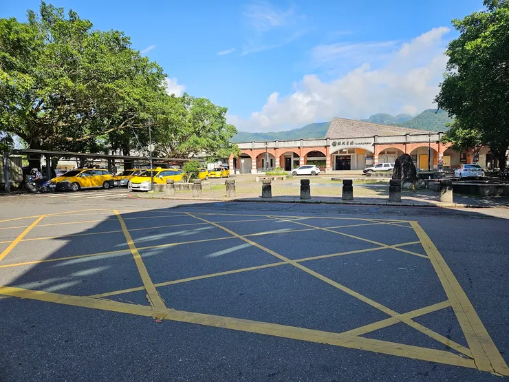 東部好幾個火車站拍起來都很好看