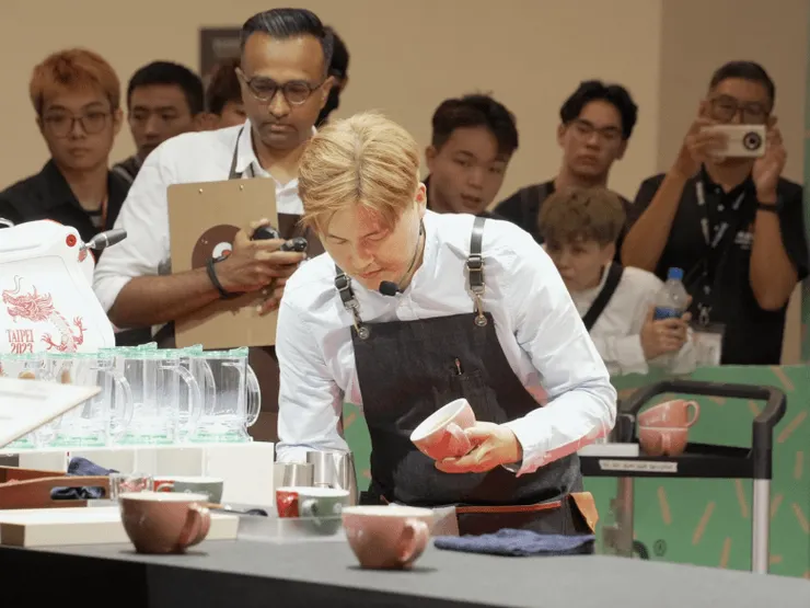 林紹興參賽時專注的神情