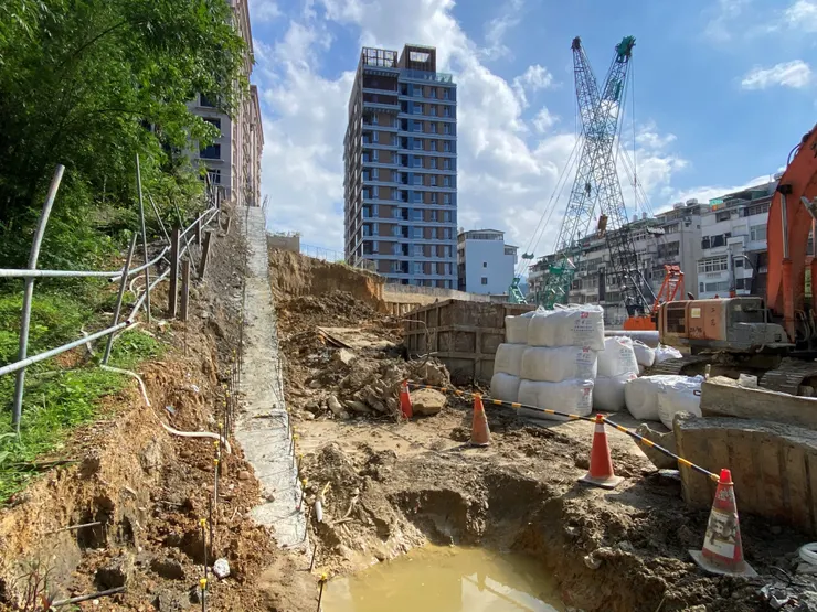 忠順里高家古厝，現在是國泰建設的大型建案基地(2025.11 現況)