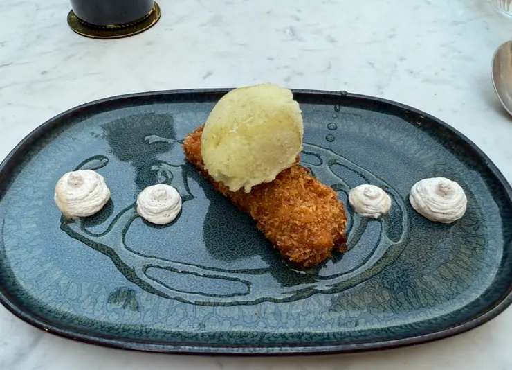 焦糖蘋果可麗餅＆肉桂鮮奶油＆青蘋果雪酪