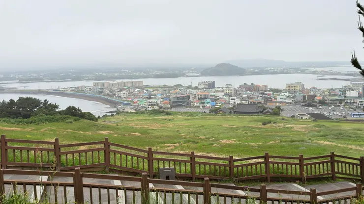 市區和海岸風光