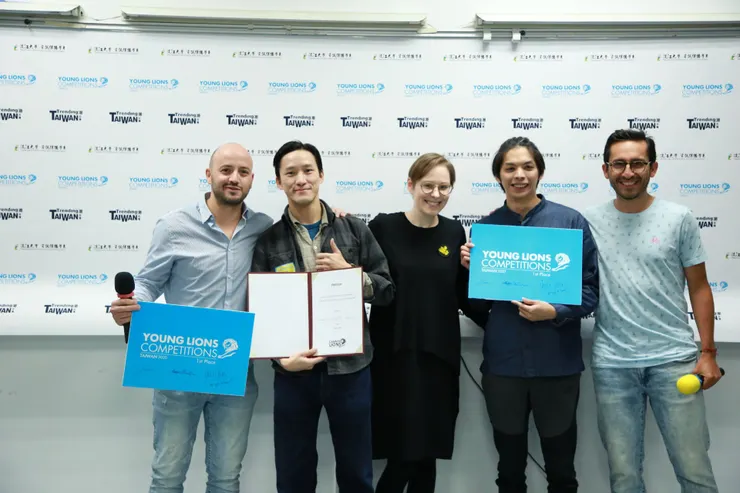 獲得第一名的蔡昆莛、許家振