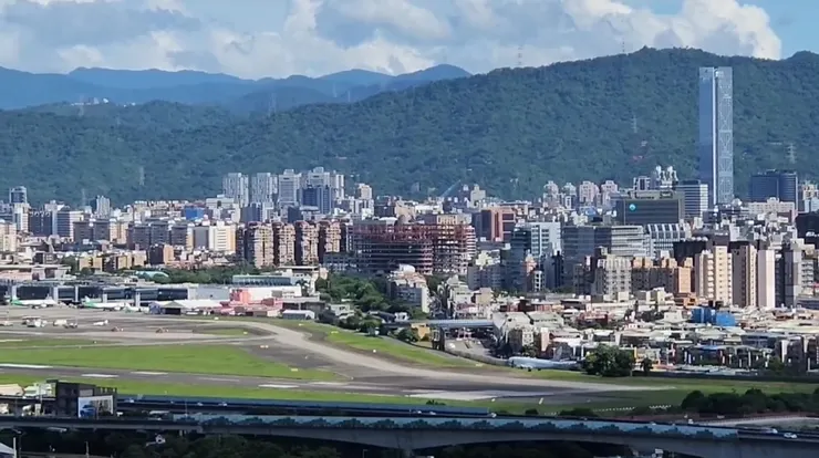 松山機場飛機起降