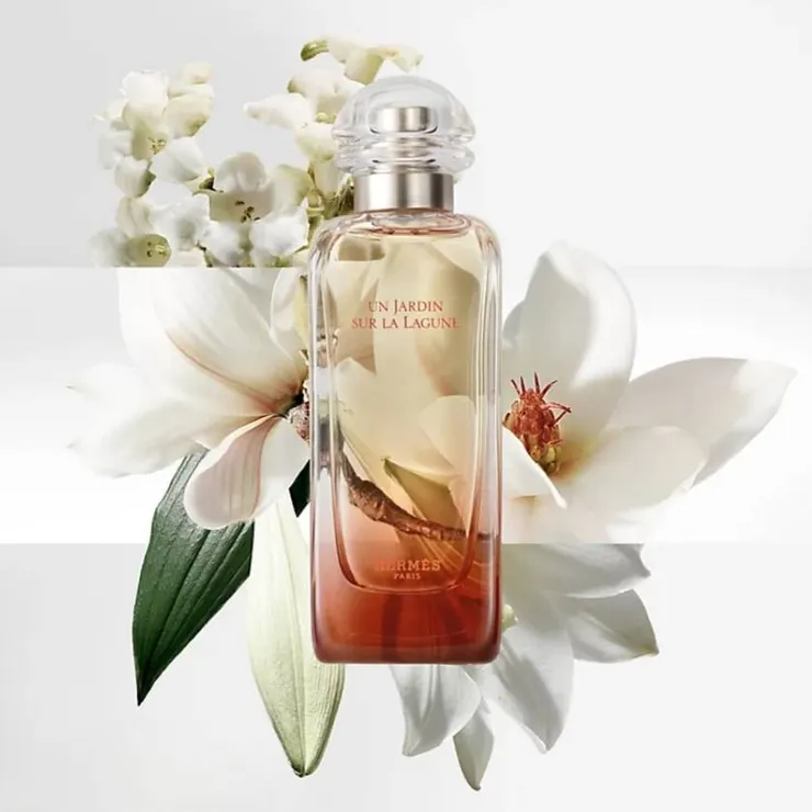 潟湖花園留香較佳，充滿白花氛圍。 (圖片來源 : 官網) )