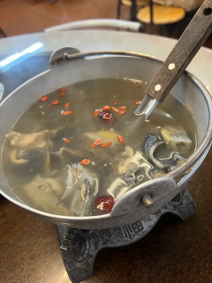 鱘龍魚湯