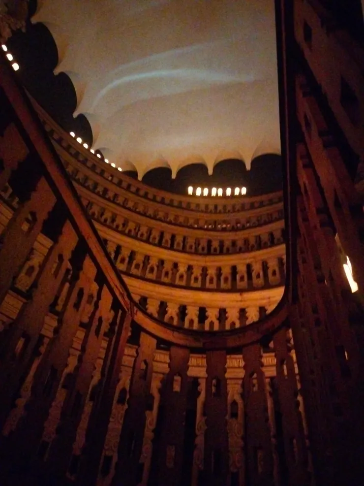 從解剖劇場底部拍攝的畫面