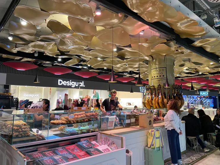 管制區內還有火腿三明治喔