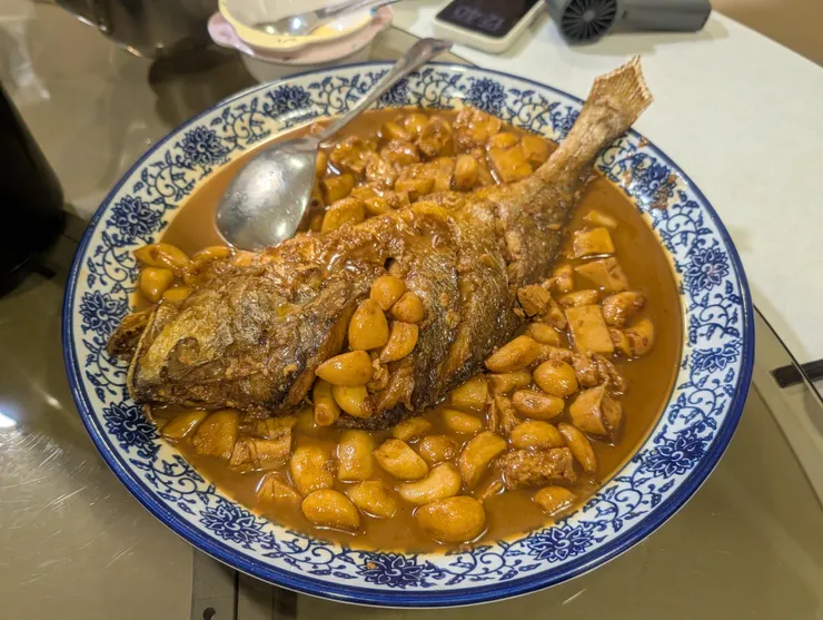 鮮魚燒豆腐鹹香入味