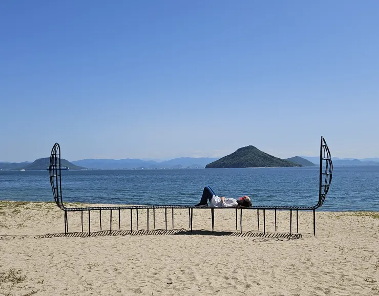 豐島作品ー海を夢見人々の場所=place for sea dreamers