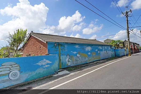 村子裡的彩繪牆