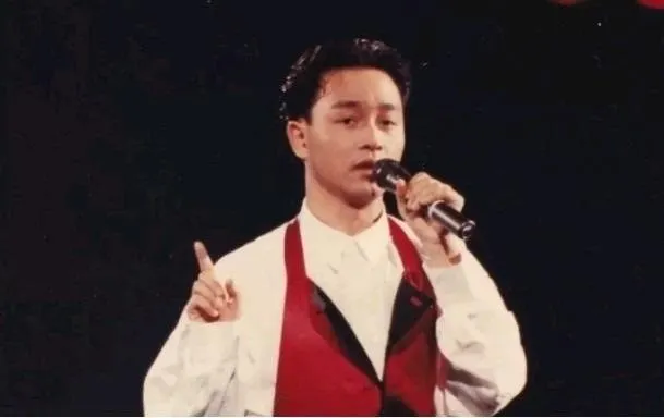 《張國榮告別樂壇演唱會》影像