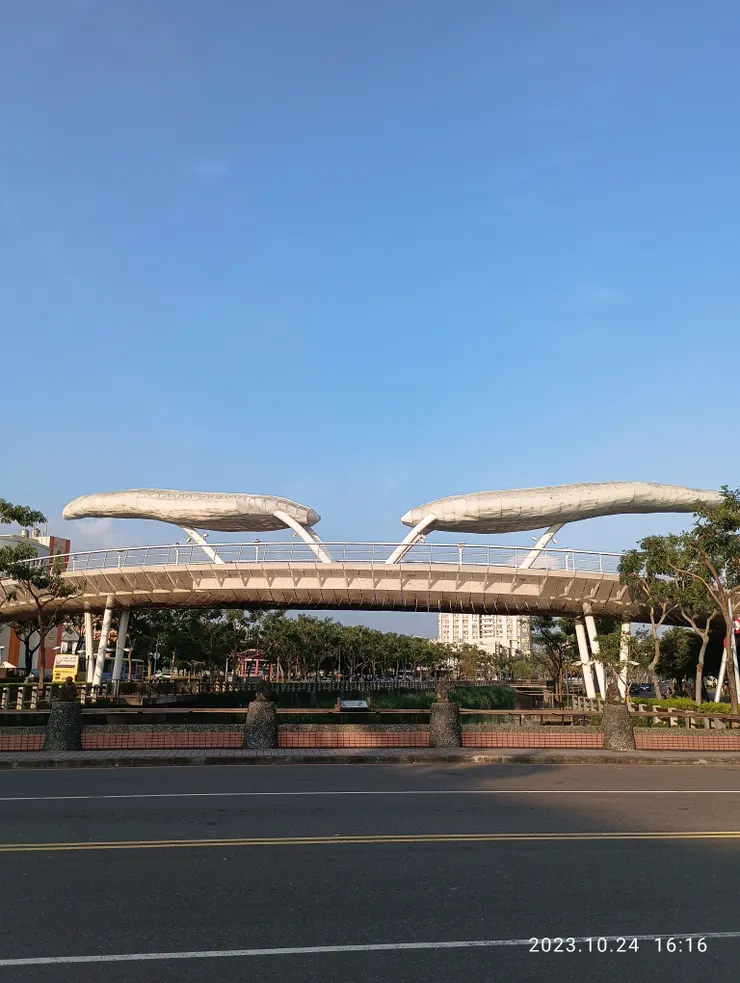 向晚的屏城牛軛橋，自攝