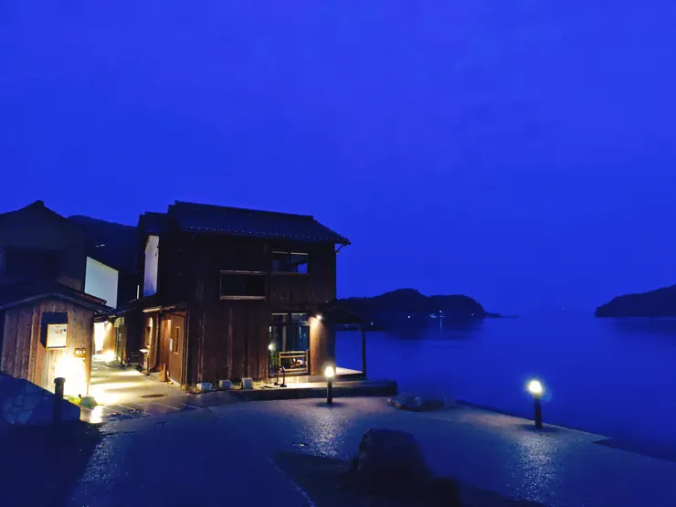 伊根灣的魔幻時刻