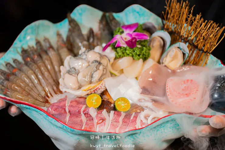 【泰滾泰式火鍋桃園店】當月壽星幾歲就送幾隻蝦!桃園火鍋推薦,