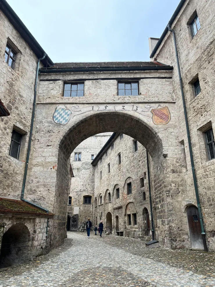 主城堡內的拱門