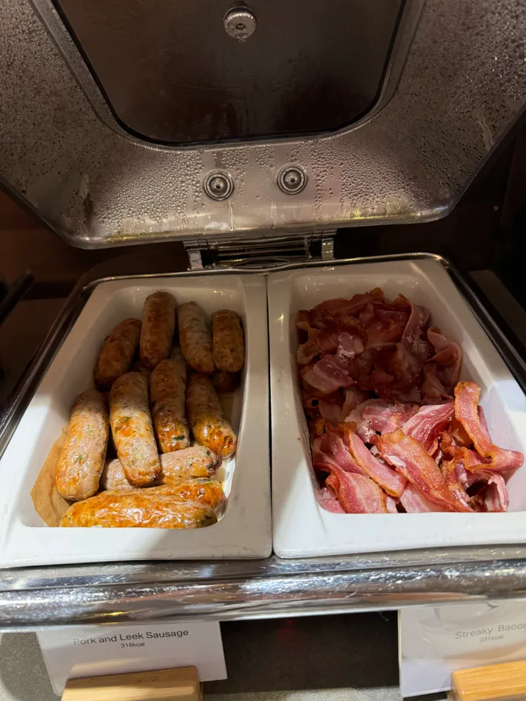 已經吃了十天的臘腸培根